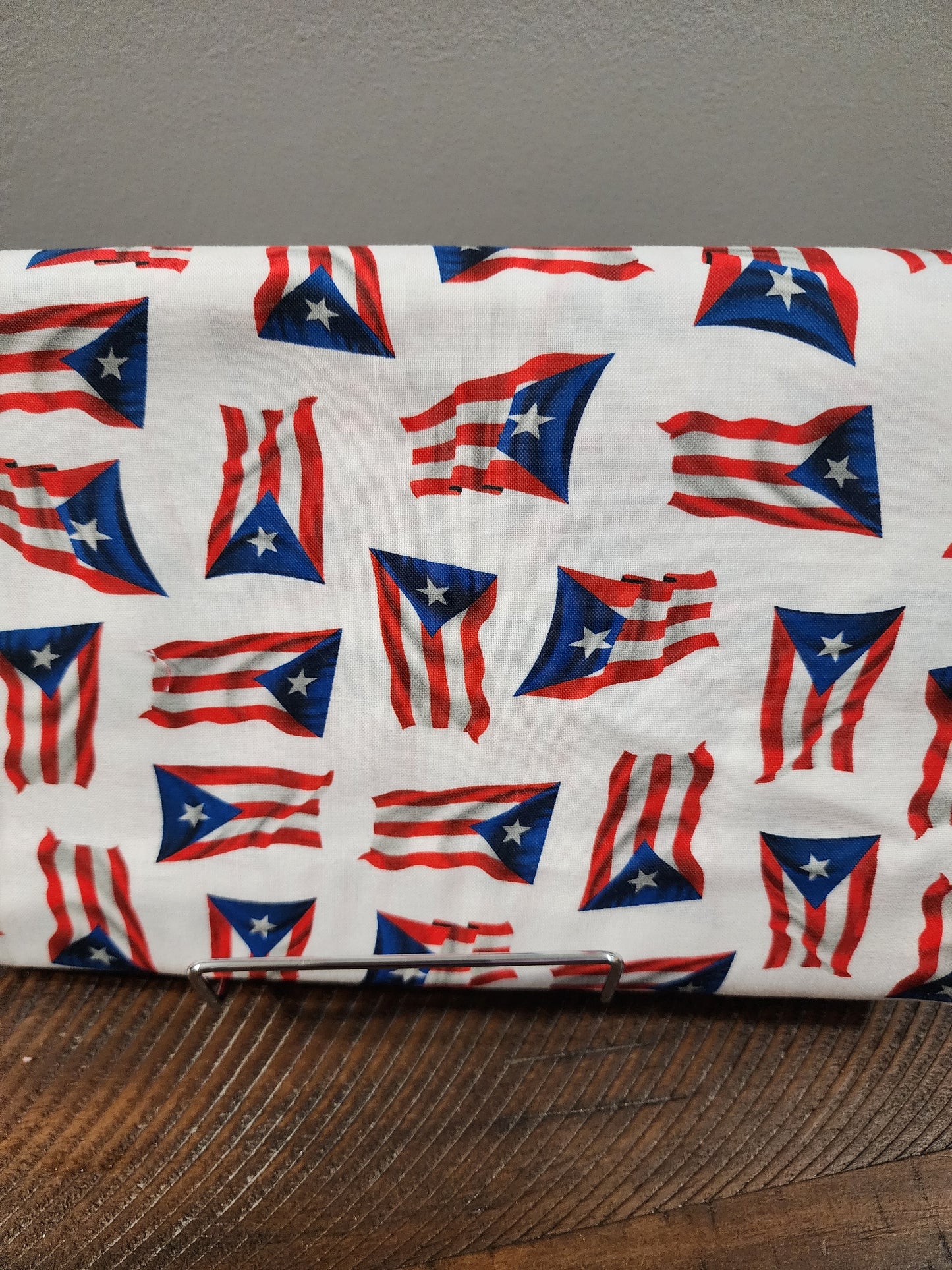 Bowl/plate Koozies (military/flag themed)